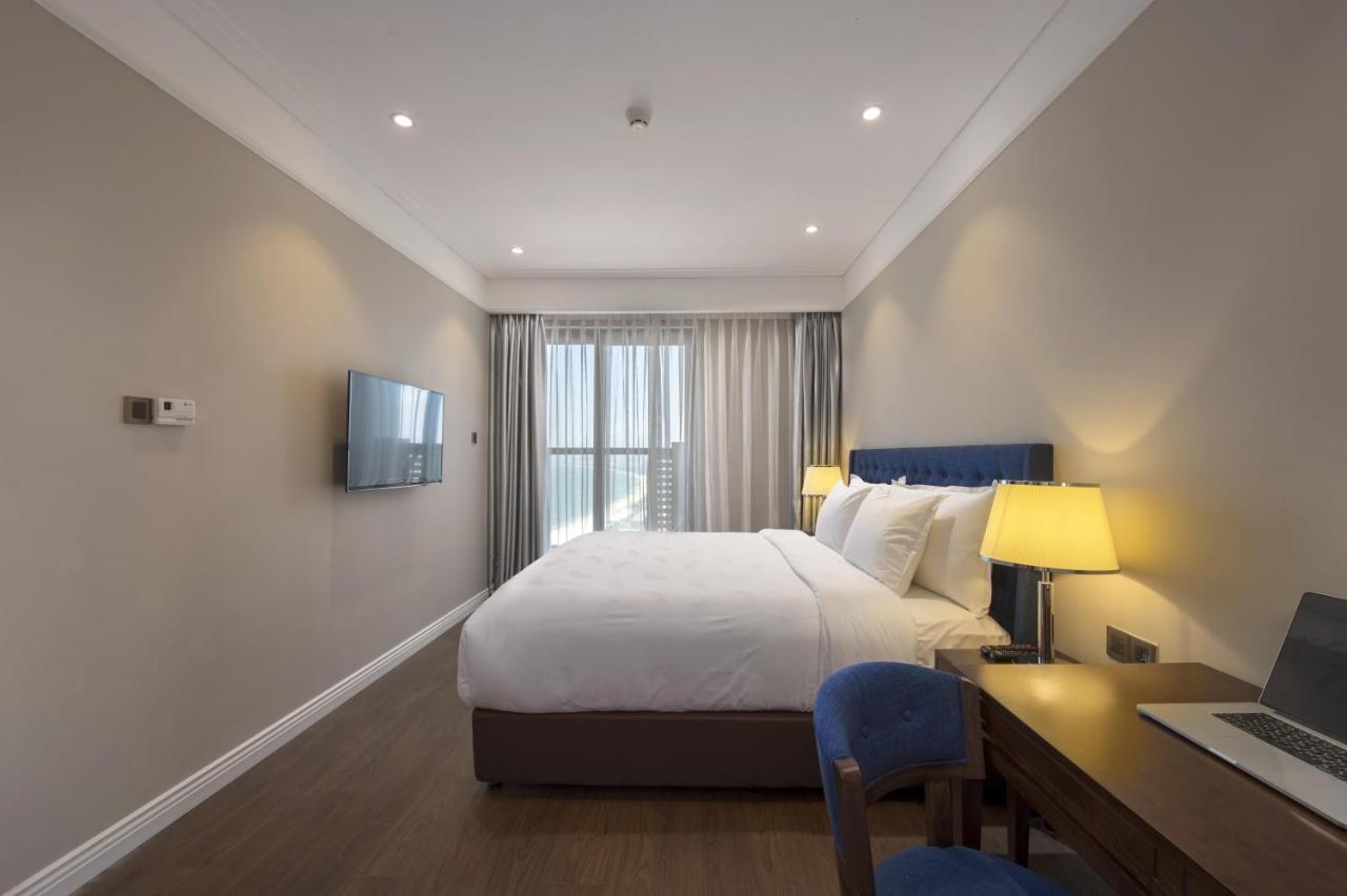 Luxury Apartment - Rooftop Swimming Pool - Beach Front - Hinata Apartment Da Nang Exterior foto