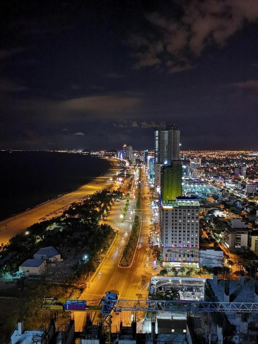 Luxury Apartment - Rooftop Swimming Pool - Beach Front - Hinata Apartment Da Nang Exterior foto